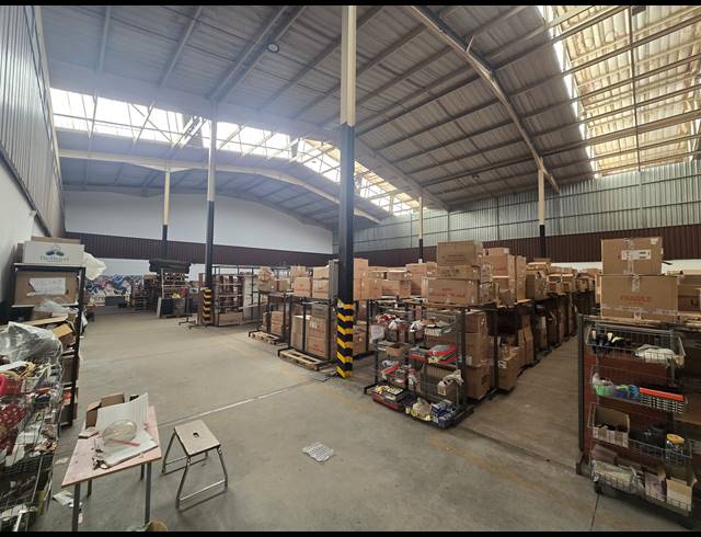 1,589M² FACTORY TO LET IN BOKSBURG EAST